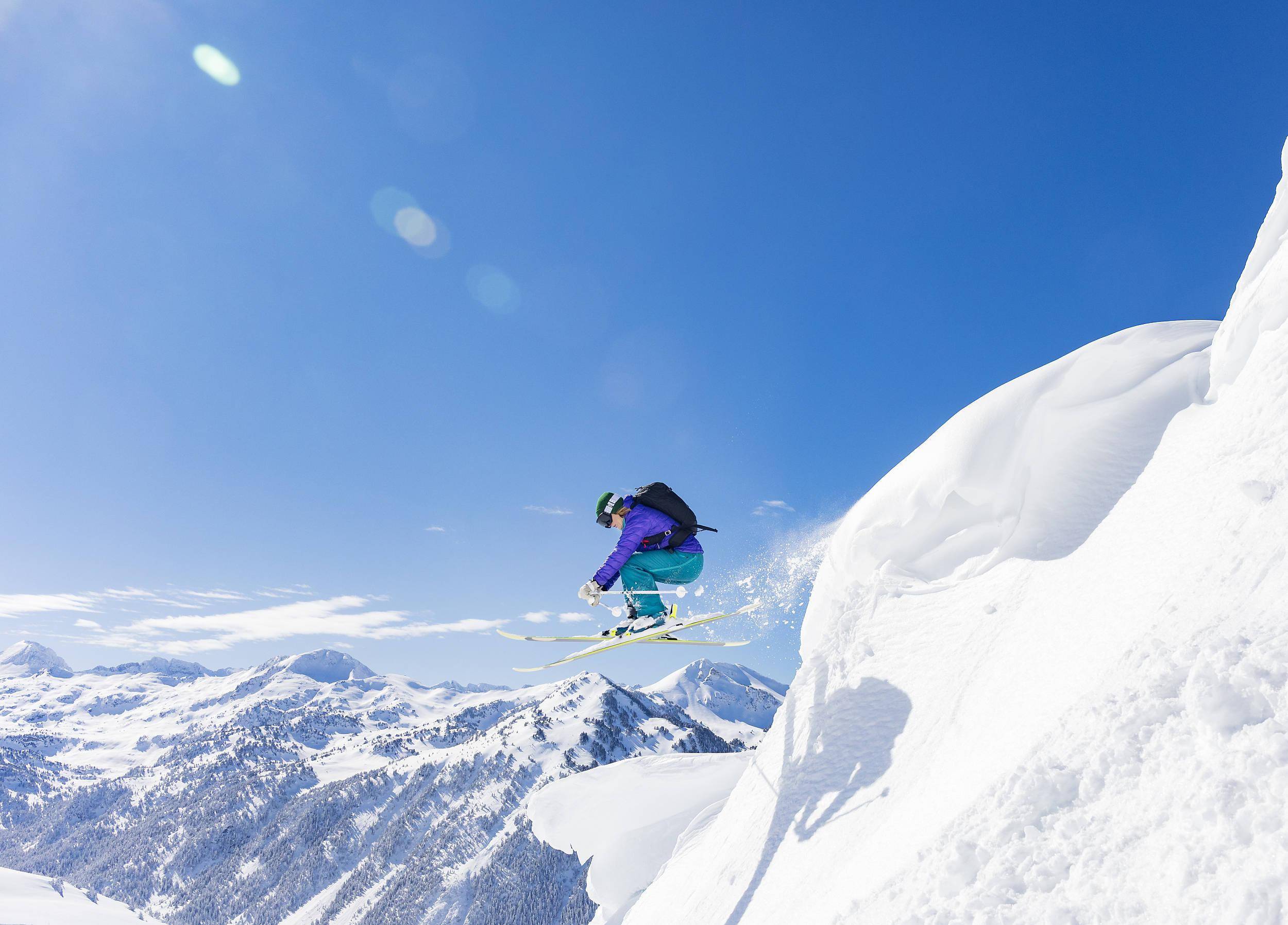 我23岁,兼职滑雪教练,月入一两万_罗瑞_收入_教学