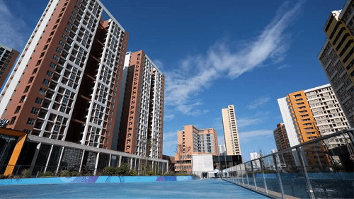 为了富士康华为京东方，成都搞了盘不一样的城市更新