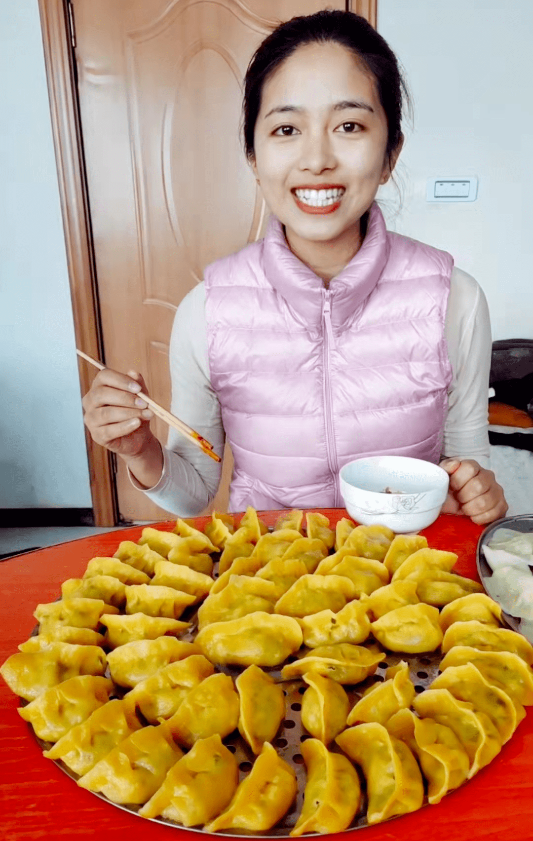 巾帼建新功大学生返乡创业刘佳宁森林姑娘俏直播开辟致富新渠道