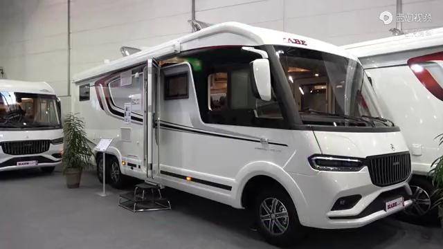 外形超酷的6轮房车车内不仅空间大装修也十分奢华房车