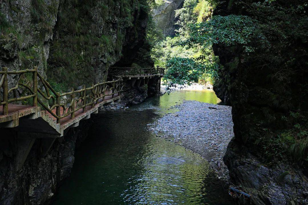 西递,卢村,南屏,塔川,打鼓岭,五溪山,石林,木坑竹海
