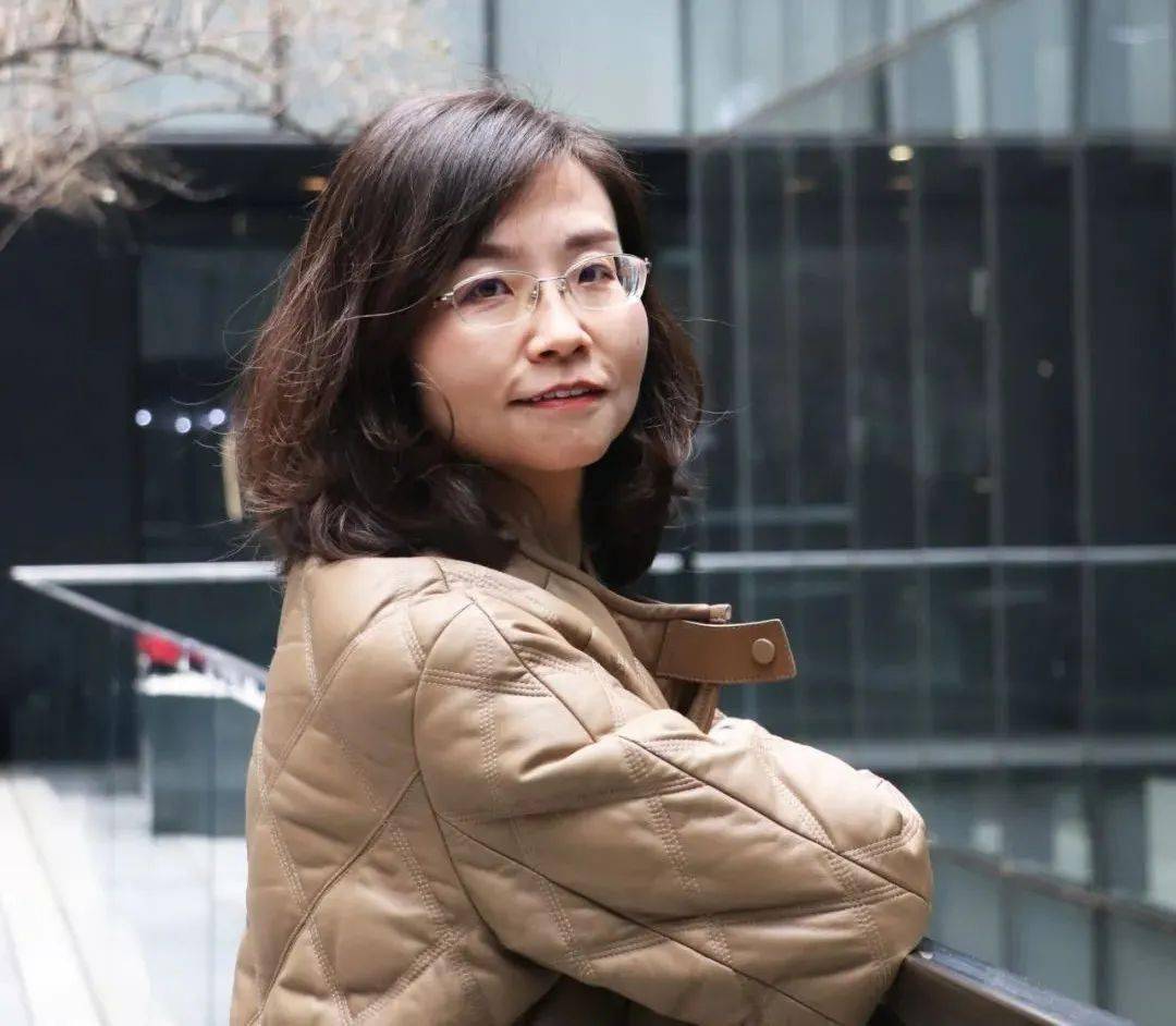 刘雅琴破茧成蝶她和她的转型之路