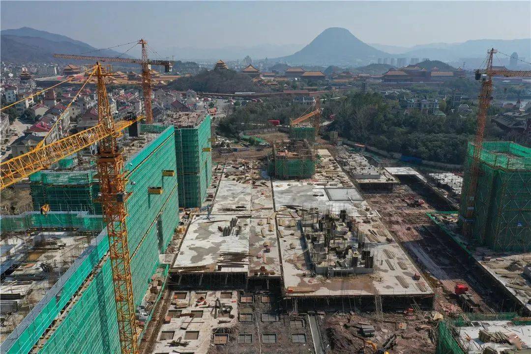 二期一号地块预计2023年完工横店农房集聚区建设项目全面复工