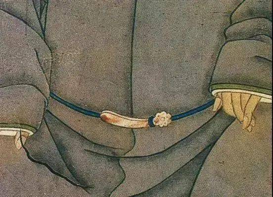 2500多万这块黄玉带钩能换上海一套房古人的皮带扣太奢华