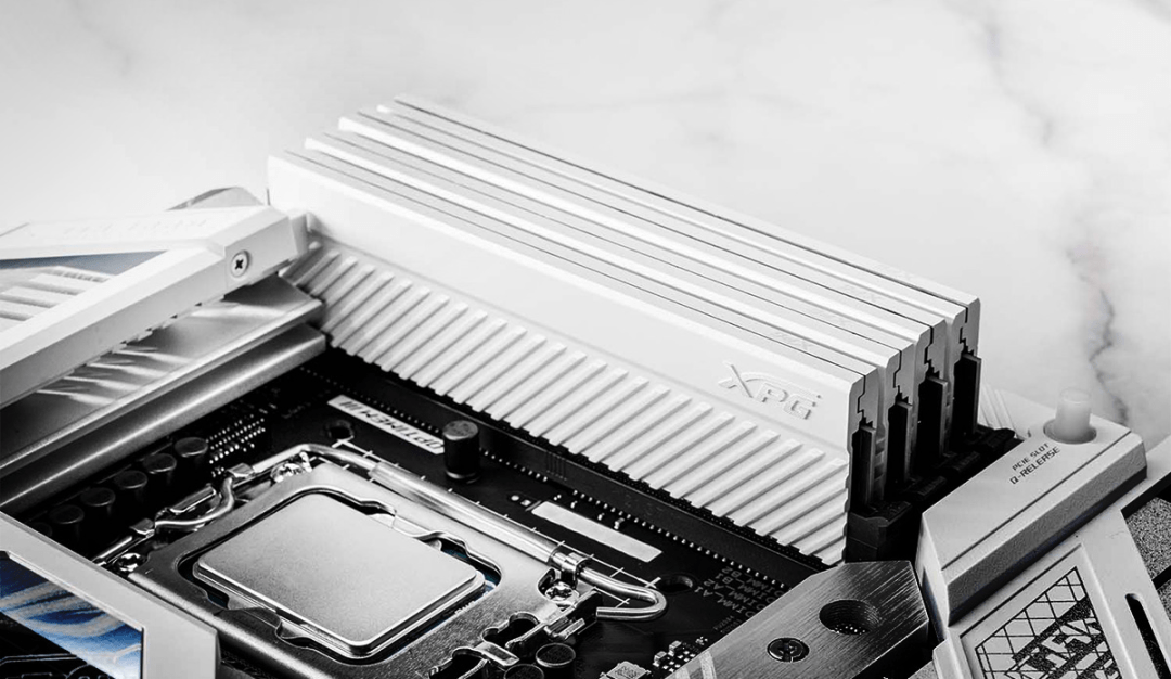 厚度|威刚推出 XPG 威龙 D45 釉白电竞内存，最高 DDR4-3600