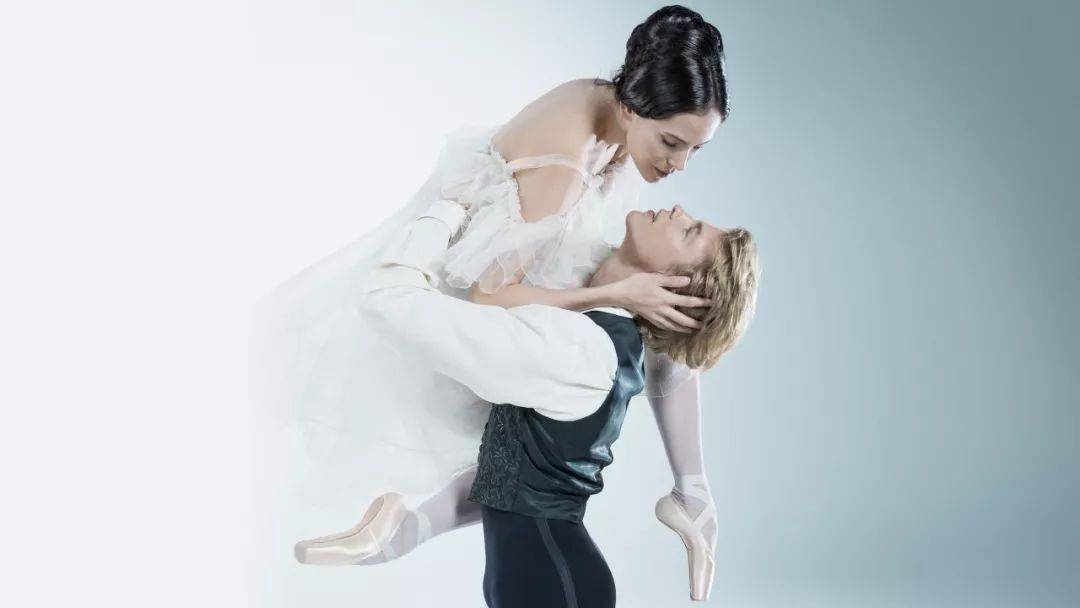 多想给你一个"芭蕾抱抱"