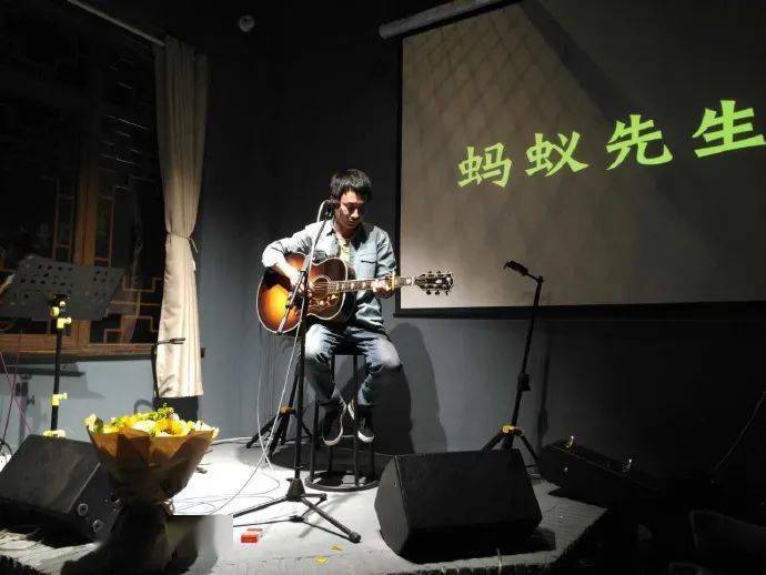 欧拉友推专访民谣歌手马乙走不出的仙林走不出的托乐嘉