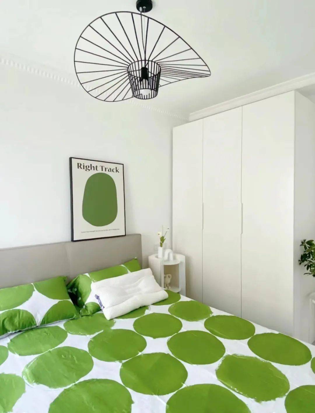 社交单身女孩高质量生活曝光！不结婚、不社交，独居95㎡：我的快乐你想象不到！