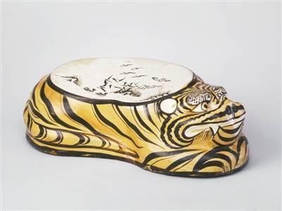 中国美術 清代 臥虎形 猫形 枕 中国最大の窯 磁州窯