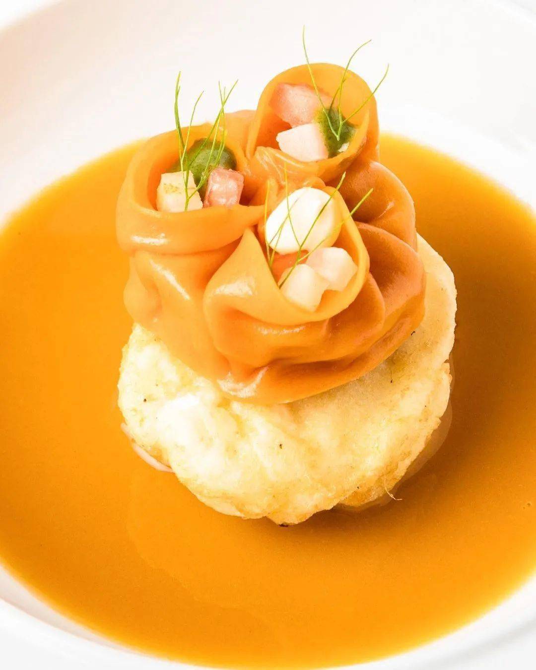从豪宅走入农户的 fine dining 餐厅
