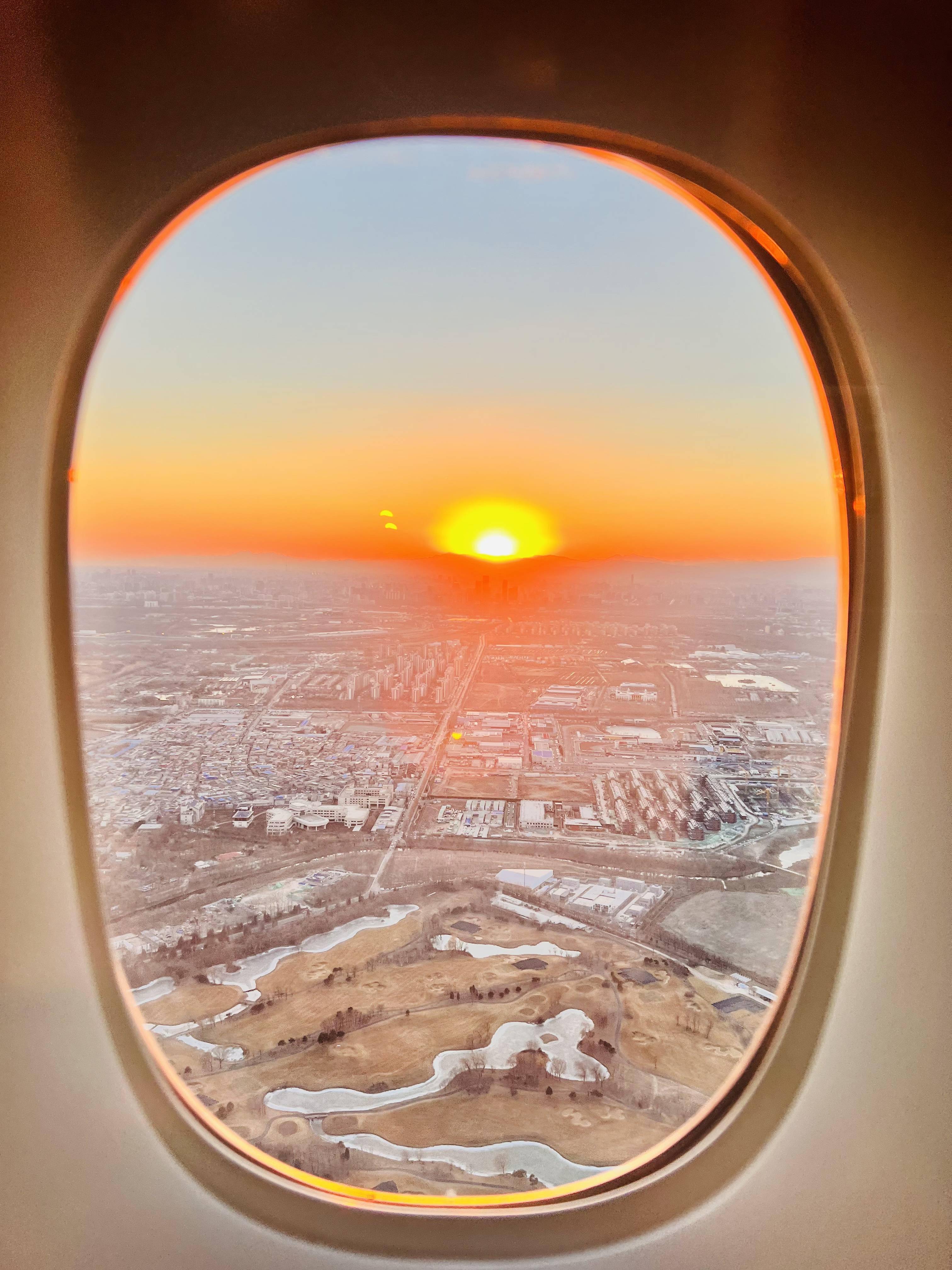 贵宾室|“万米高空”上的特别生日！记录东航京沪线B777头等舱庆生之旅