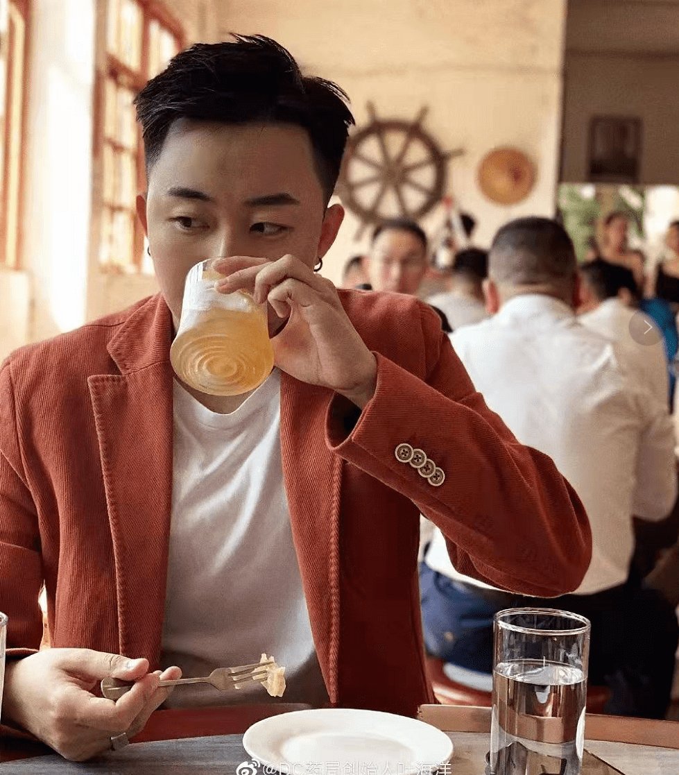 女神|花50万元买精生女,5年后再拼二胎:不结婚不搞男人的日子,真爽!