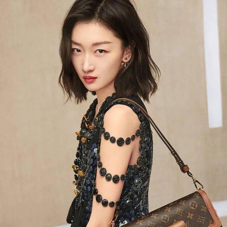 角色|李现和刘亦菲合作？热巴拿下主流大饼？高圆圆大花守门员？周冬雨不屑流量？糊咖男演员骗P搭档？