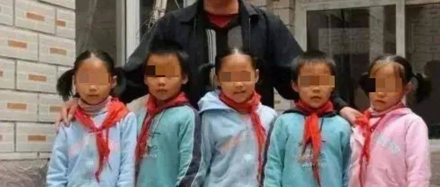中国首例5胞胎年满20岁,学历现状曝光之后,让人一阵唏嘘_孩子_家庭_教育