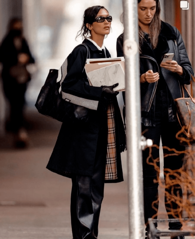 服装下周穿什么 | Bella Hadid带男友在时装周溜达，我却爱上她的短上衣