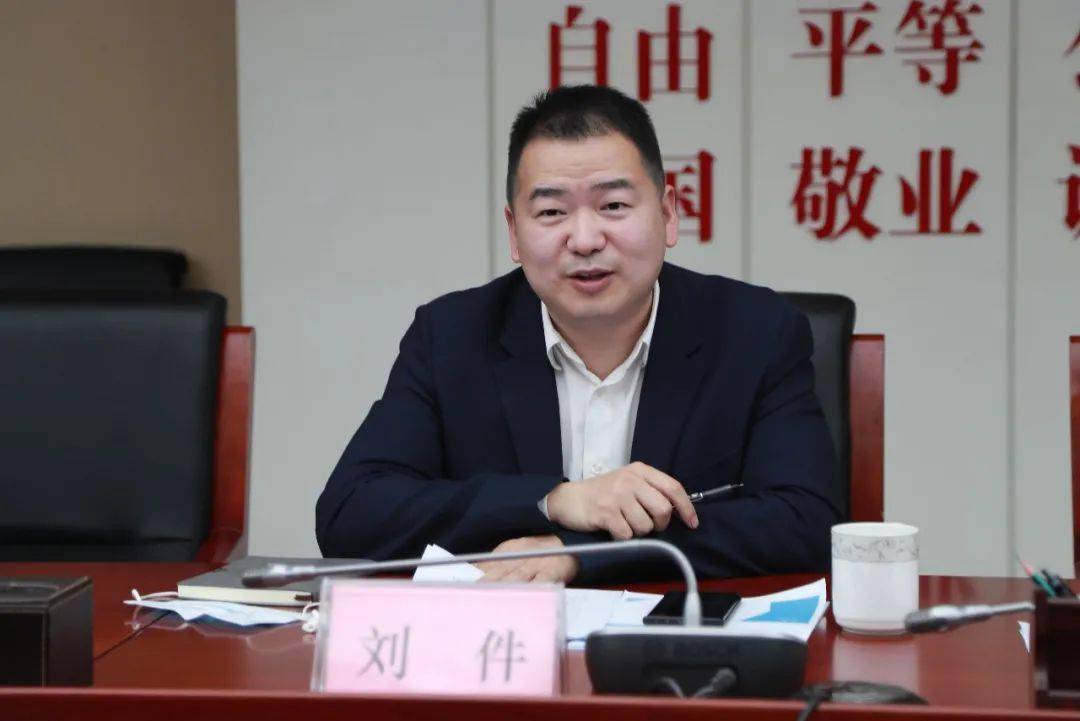 聚焦温泉镇与区住建委开展座谈交流