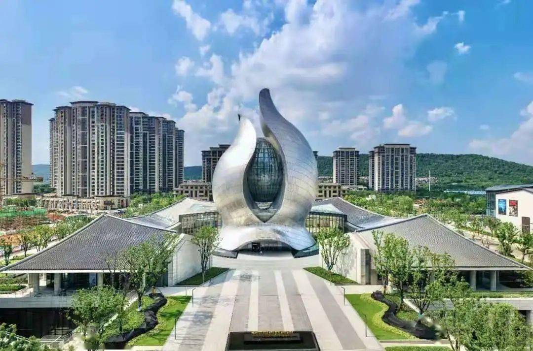 光谷又一场馆宣布闭馆_建筑_地铁_暂停