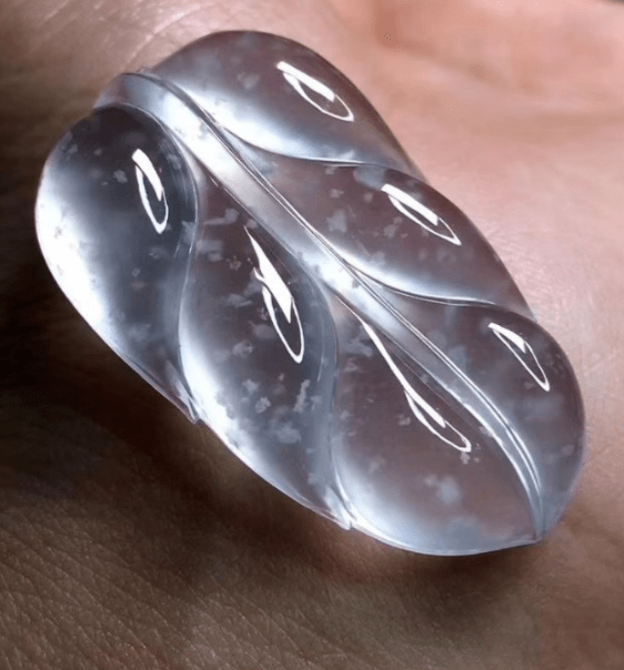 认识极品翡翠之木那雪花棉最美不过翡翠下雪不是吗