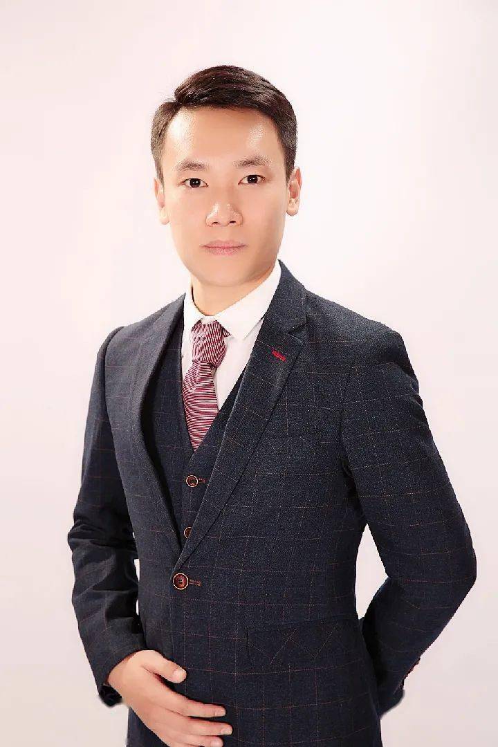 剧目简介:马超攻占冀州,杨阜诈降,借故前往历城劝说姜叙合力抗马,马超