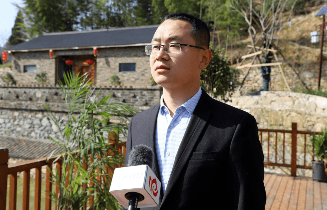 【黄土岗镇党委副书记,镇长 岳春阳】今年以来,黄土岗镇按照麻城"走在