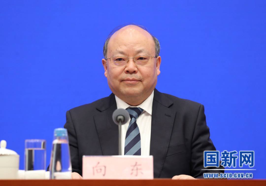 国务院研究室副主任答封面新闻_向东_任务_政策