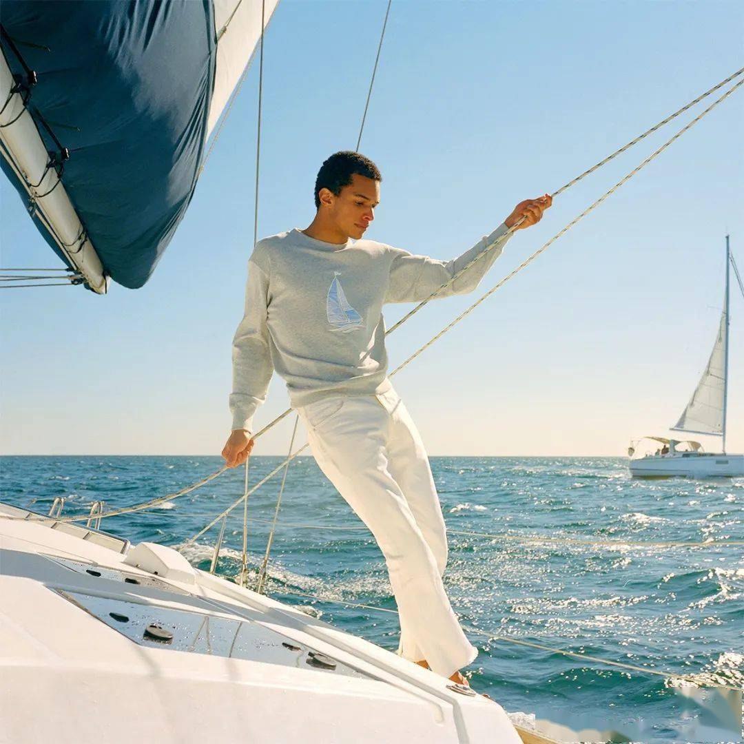 Made DIOR全新总部亮相 | 5 Moncler 2022春夏系列 | VTMNTS秋季成衣系列