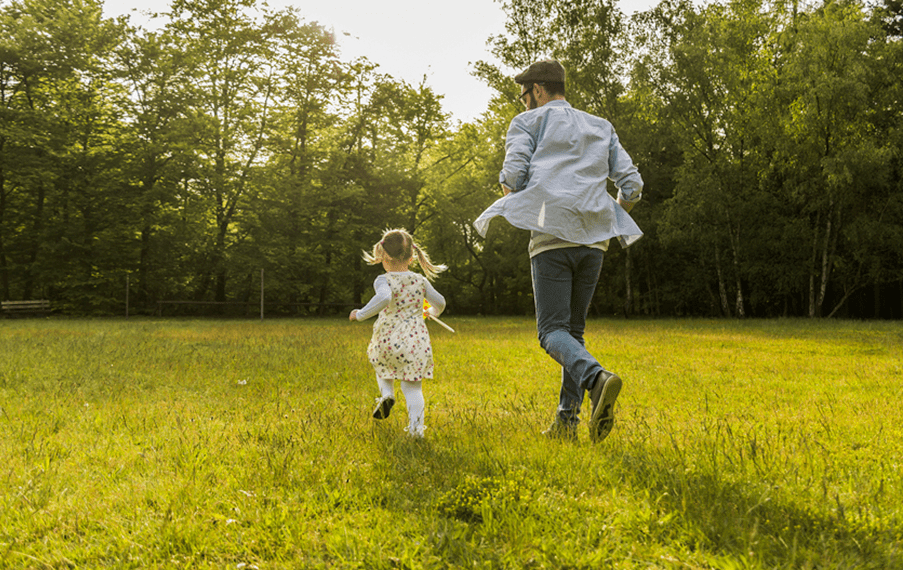 我们如此深爱我们的儿女他们爱我们吗引人深思