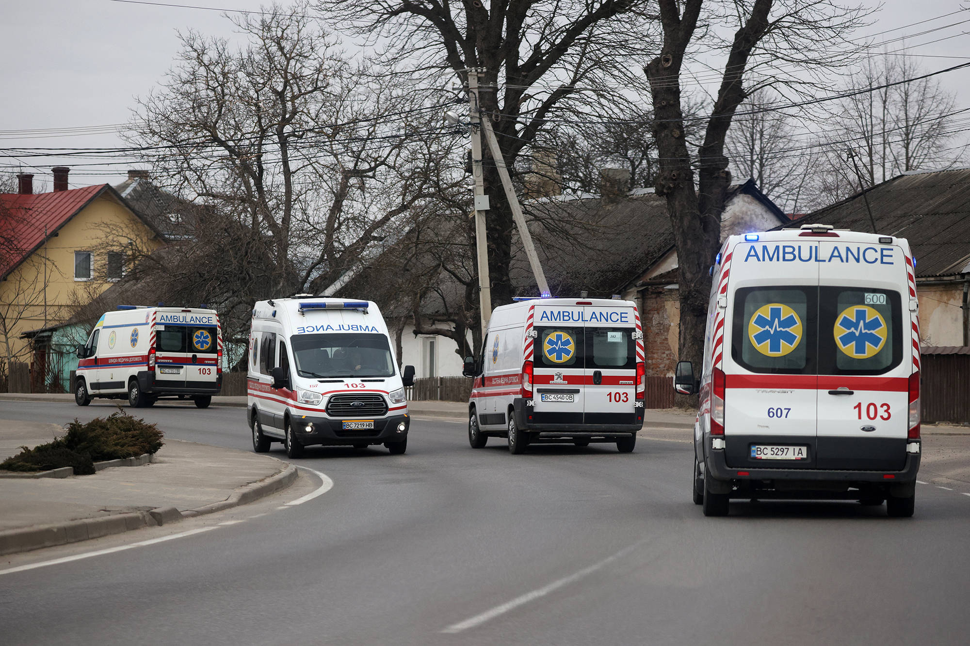 乌军方称：乌波边境军事基地遭袭已致35死134伤，有外国教官在此工作