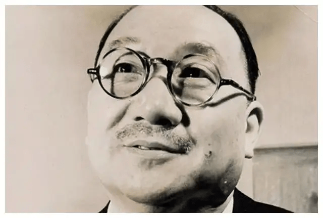 孔祥熙晚年:流亡美国,因巨富屡遭调查,为证"清白"曾当众哭穷_蒋介石