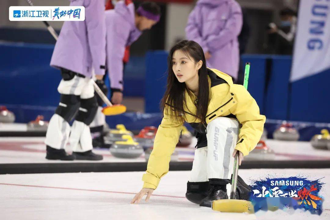 冬残奥会落幕,冰雪热情不断,《冰雪正当燃》上演热血冰壶赛_吴奇隆