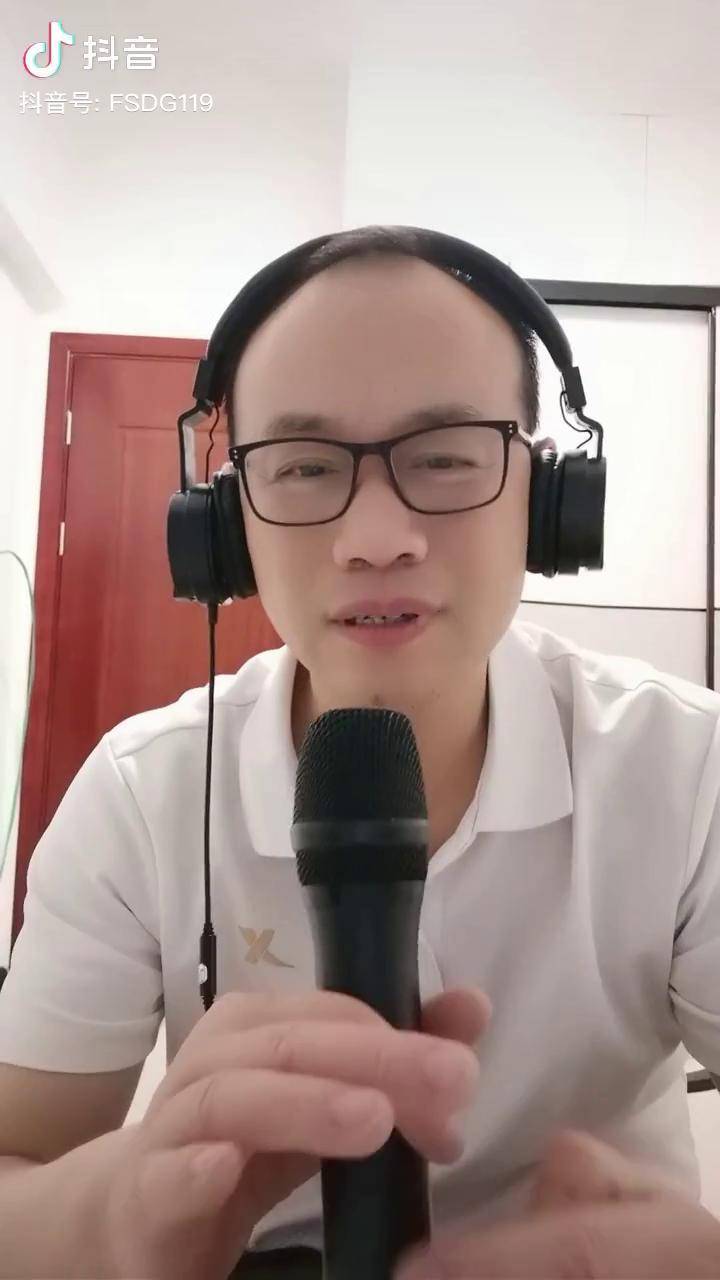 社会很单纯复杂的是人啦佛山刀哥年迈5旬再一次闯荡江湖来创业真的