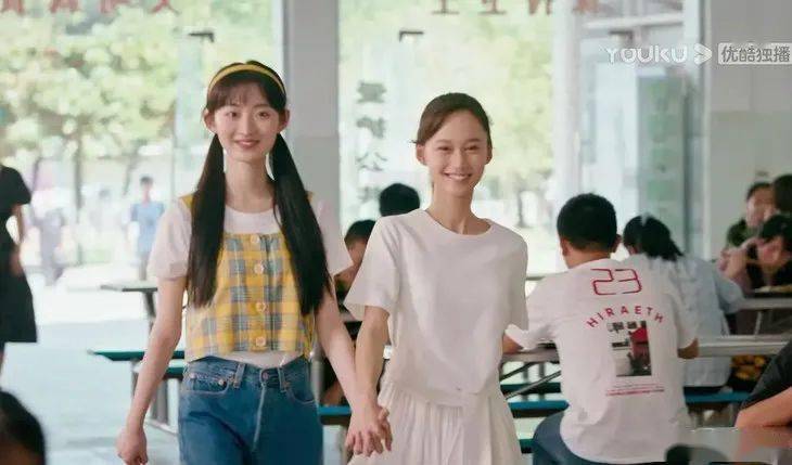 时节|这3个娱乐圈新面孔让85花后继有人了，你觉着呢？