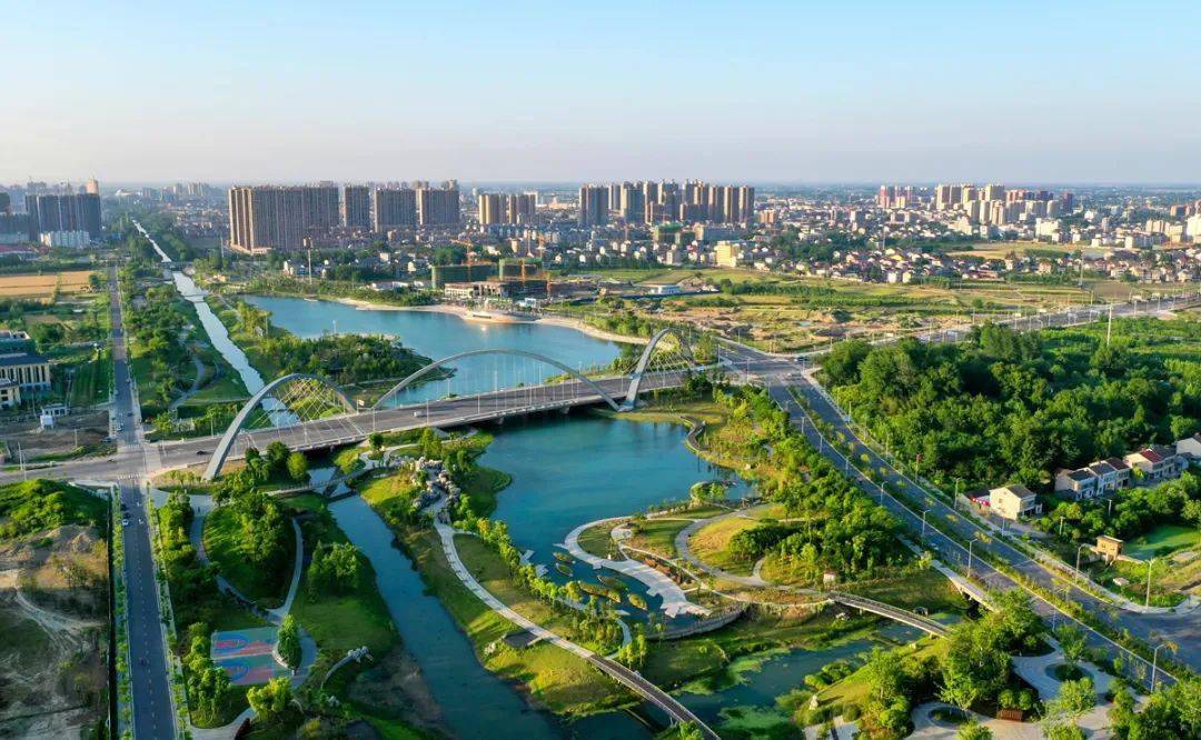 虾香伴花香潜江春游正当时