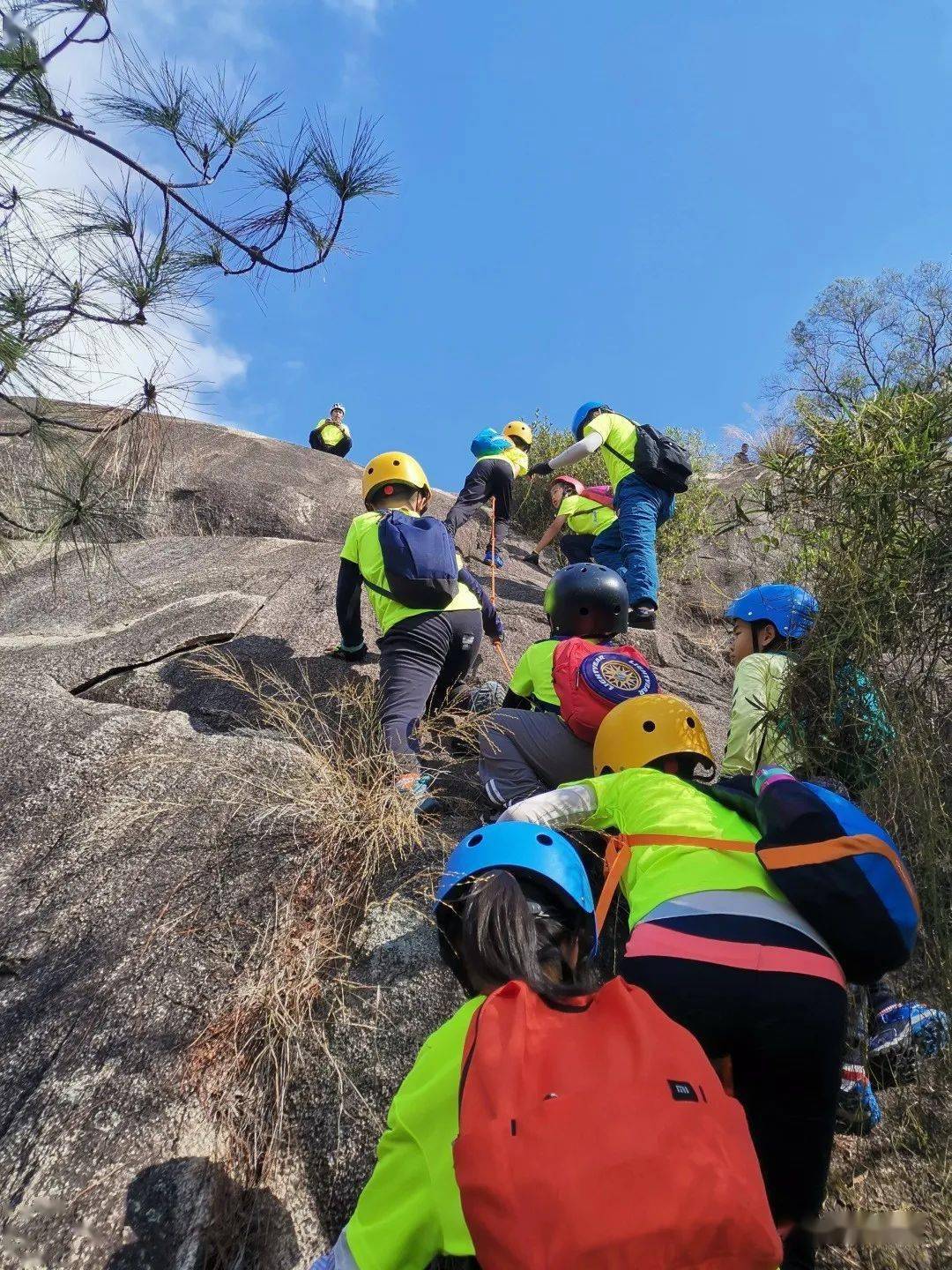 曾山教练登山图片