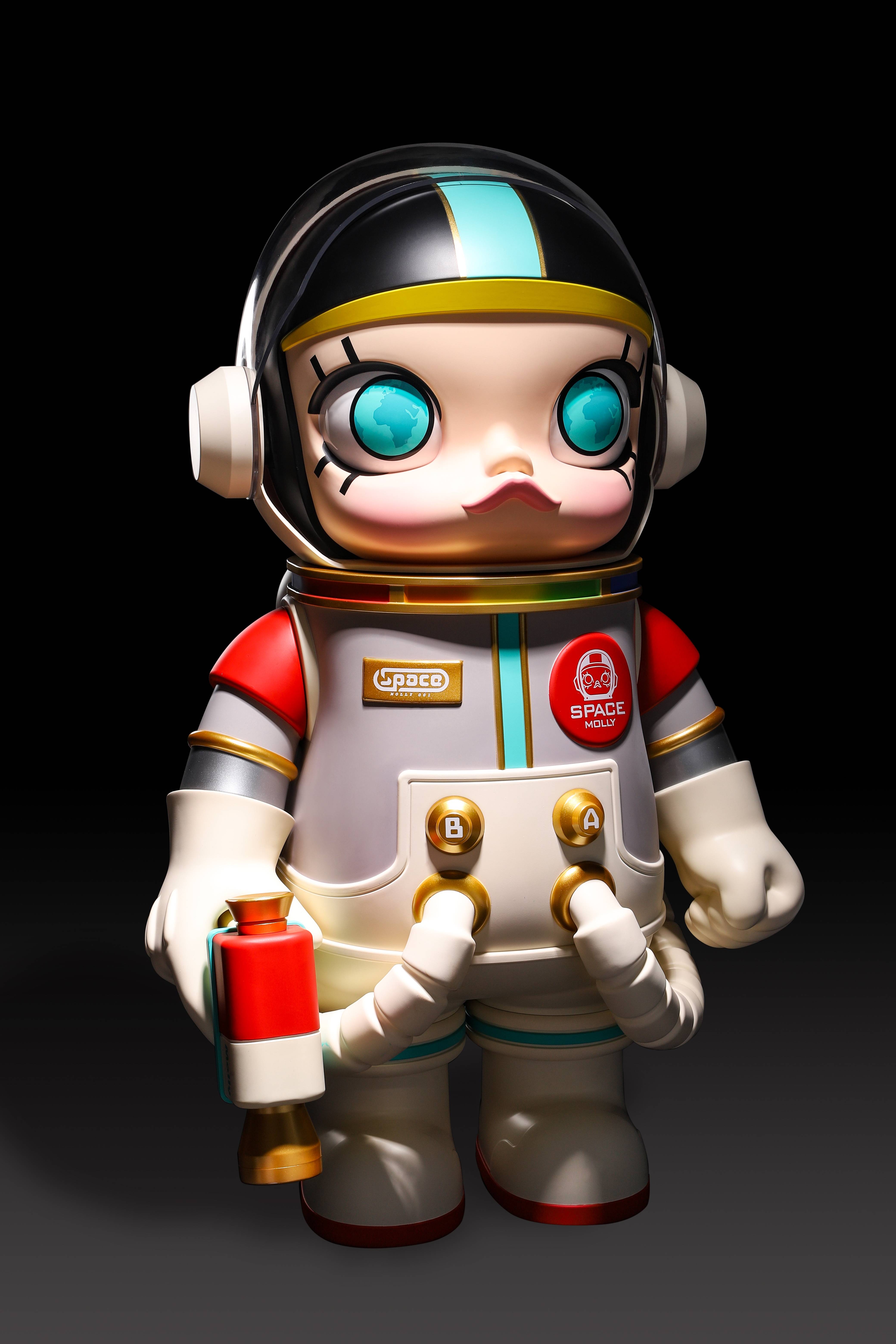 2021年12月,泡泡玛特海外大型ip主题展在新加坡拉开帷幕.