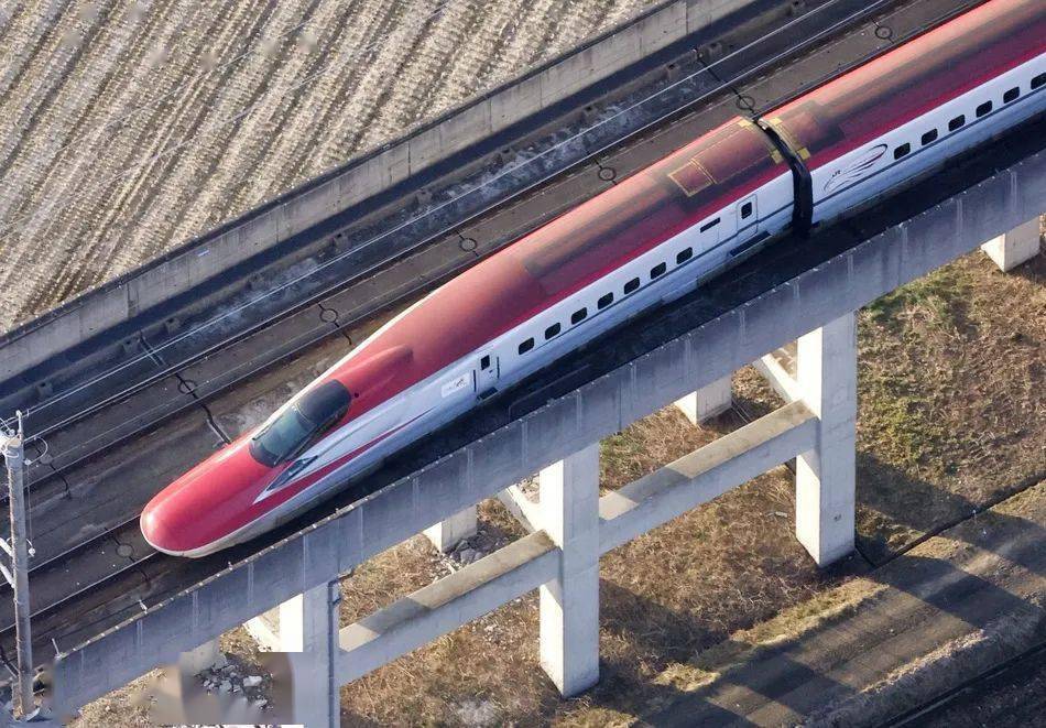 日本地震引發停電:街道突陷黑暗_地震致日本東北新幹線一列車脫軌