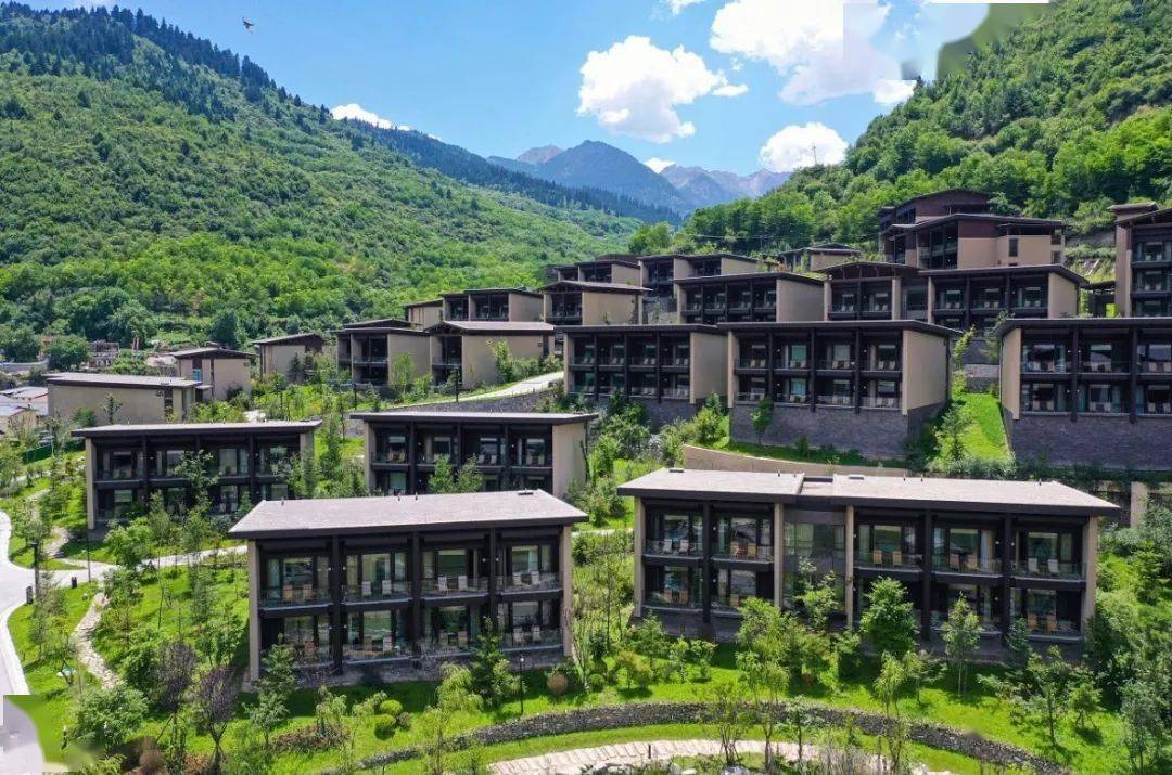 九寨沟最新luxury度假村来了又野又奢