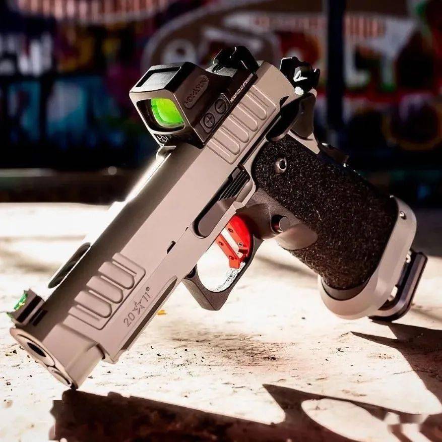 让你一次看个够staccato2011系列手枪美图