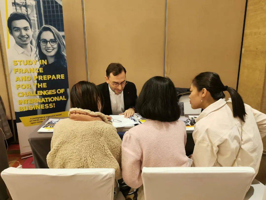 周末活动,与15 全球知名商学院招生官视频聊天,哈佛沃顿mba校友在线