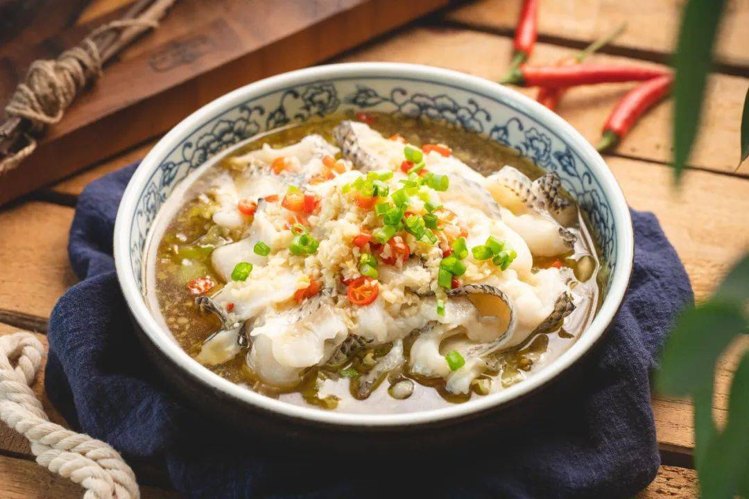 清燥暖胃还低脂,来上一碗水灵透了～_包菜_鱼片_鱼肉