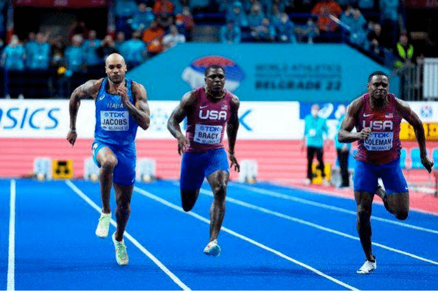 值得一提的是,雅各布斯本战过后正式跻身男子60米历史前5位,排在他