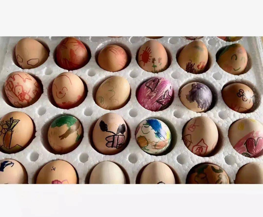 春分吃春菜一年都春风得意吃香椿炒鸡蛋,健胃理气;凉拌香椿豆芽,别有