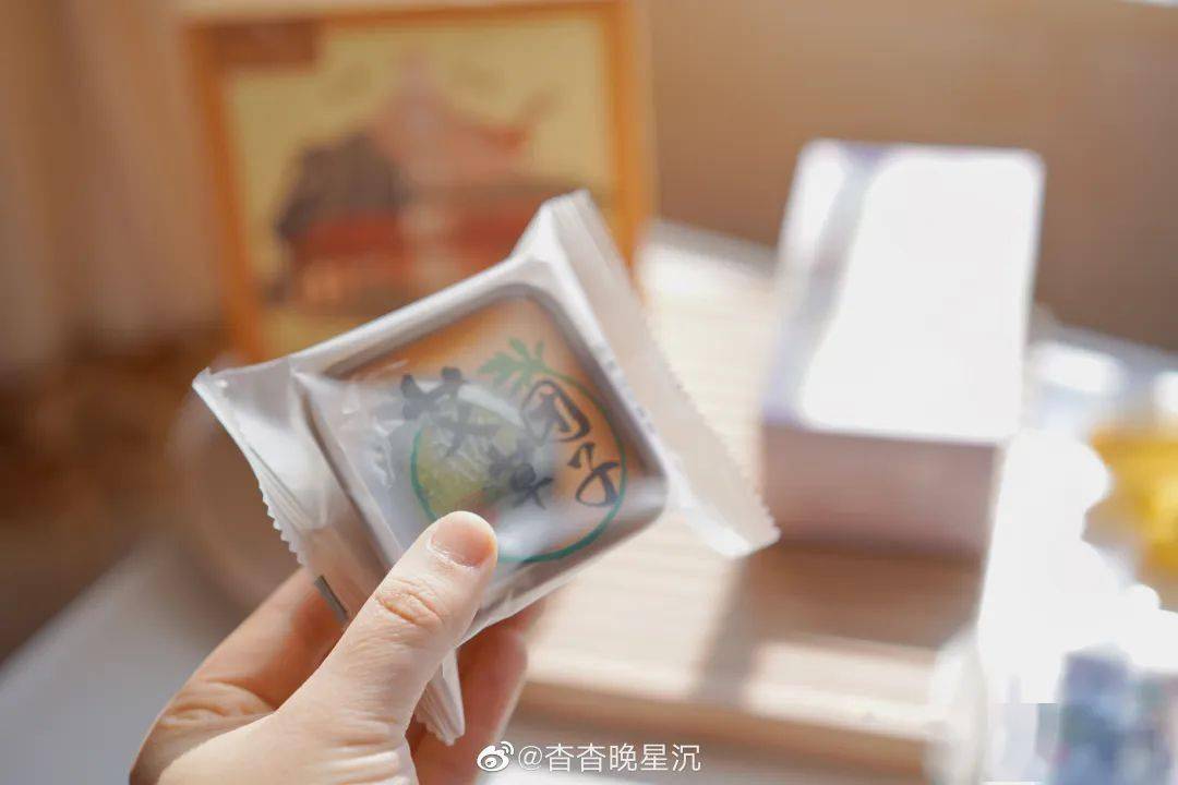 品牌吃一口春天！泸溪河、五芳斋等的青团包装设计，超有春日氛围感！