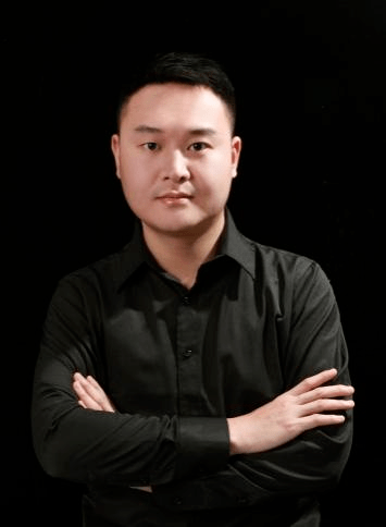 曾就职于国内一线景观设计公司毕业于中南林业科技大学汇张思设计总监