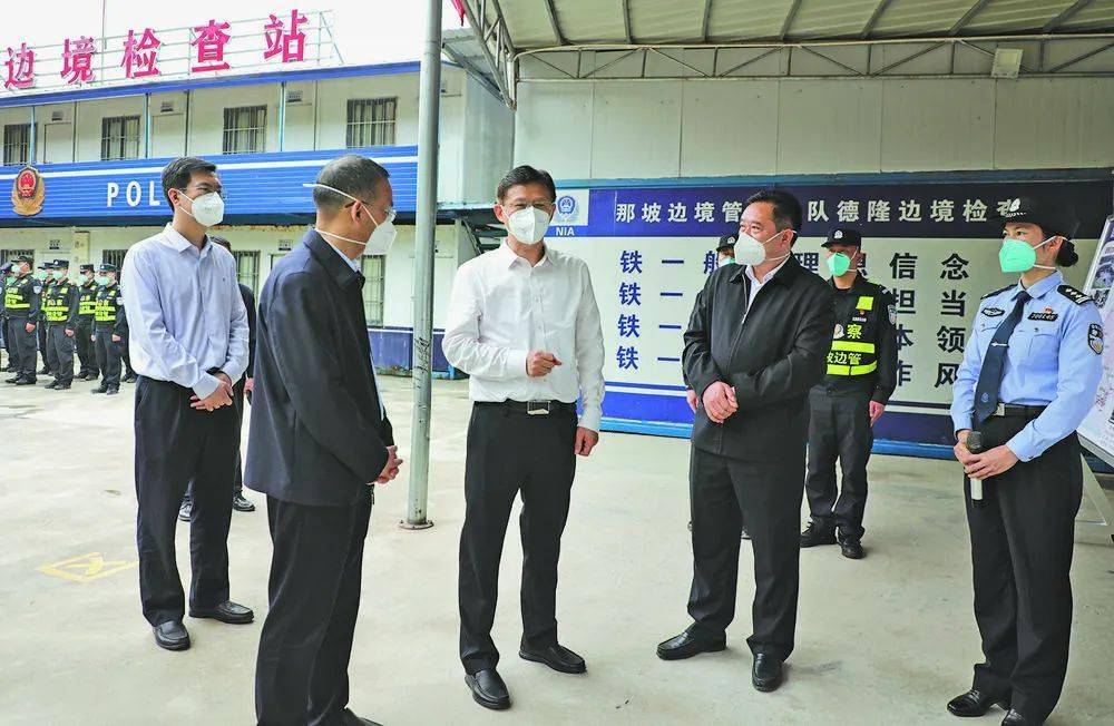 黄汝生:不断优化完善常态化疫情防控机制筑牢"外防输入,内防反弹"的