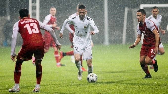 塞尔维亚|外媒：黑山中场卡耶维奇将加盟武汉队，本赛季20次首发进7球