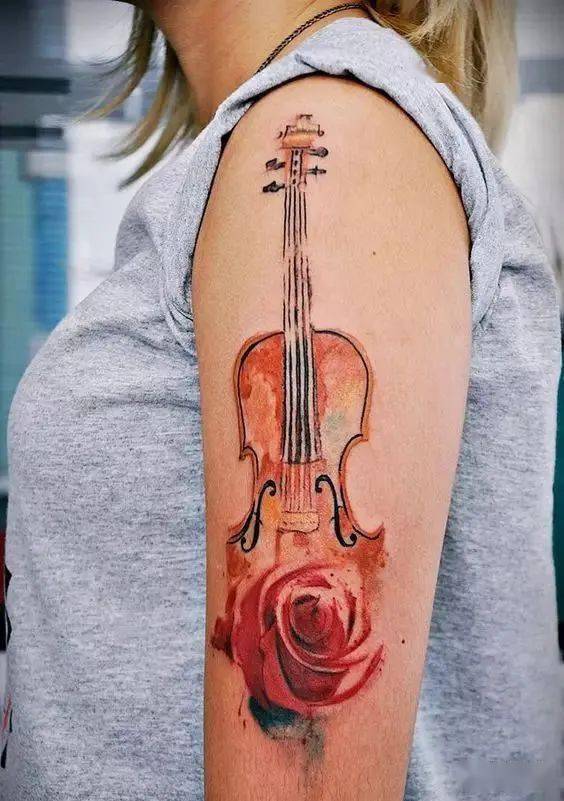 音色优美的小提琴纹身