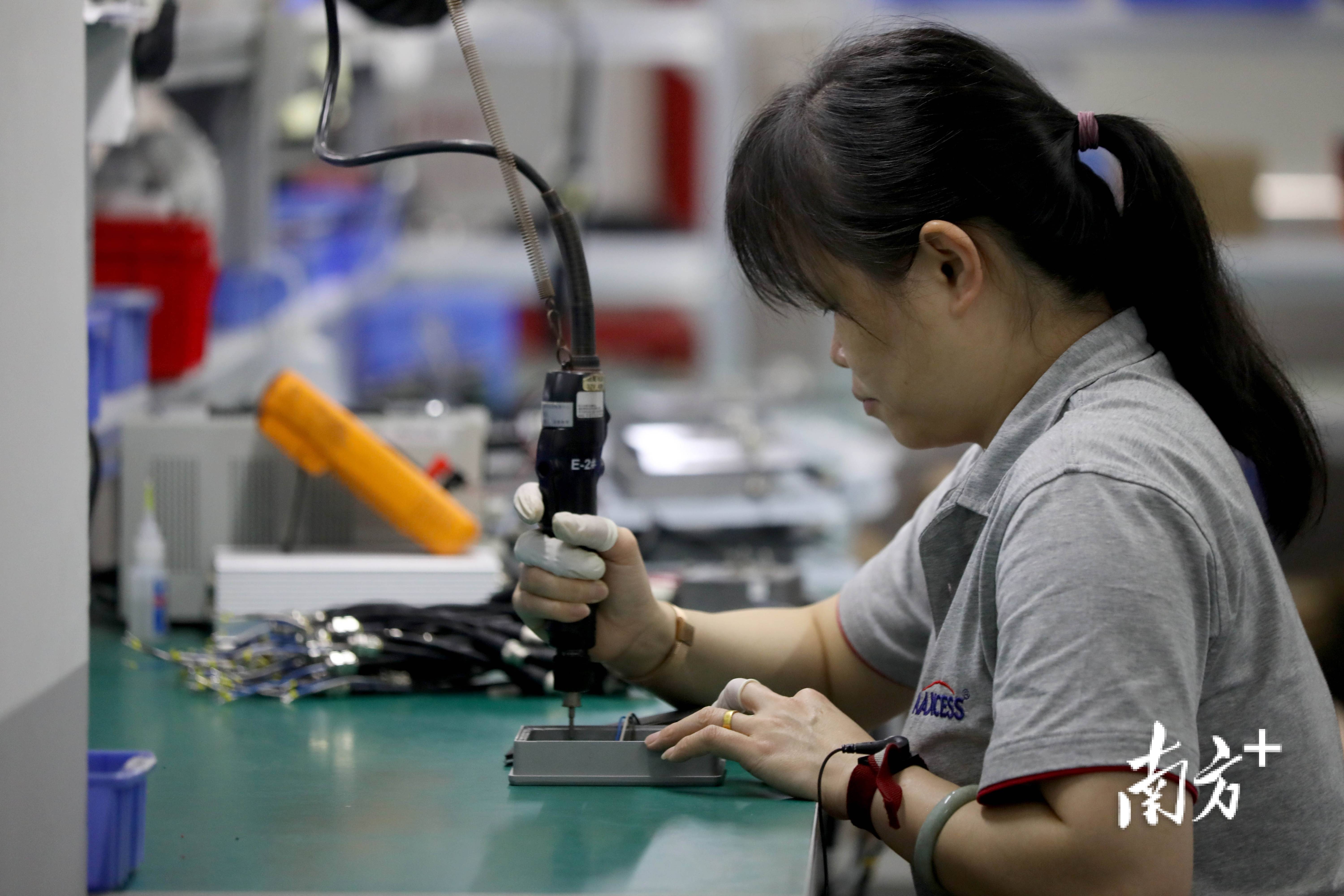 让生产线更快更智能珠海这家企业把卷玩到极致