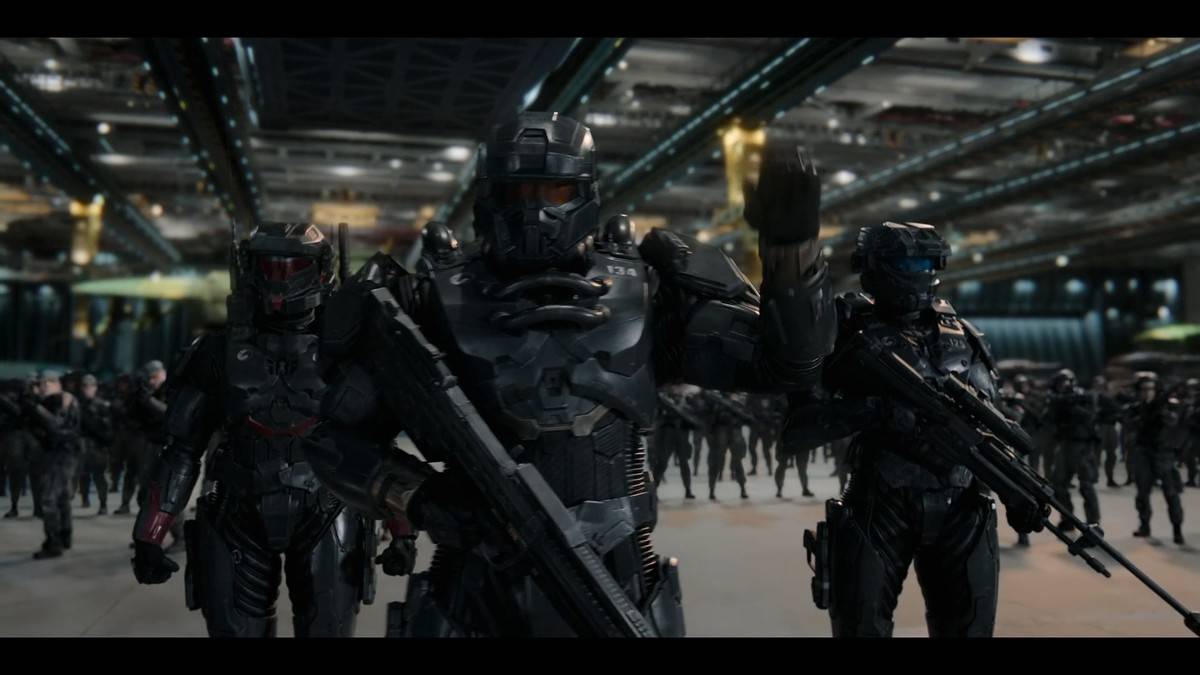 光环第1集牧歌星叛军被星盟屠杀士官长偶然获得圣物恢复记忆