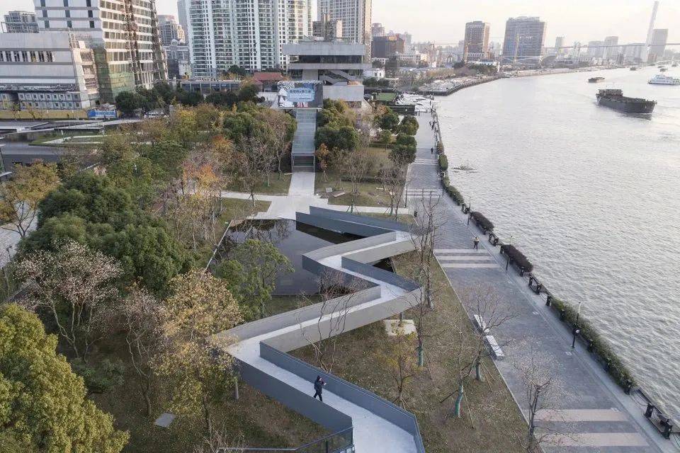 光照|人气艺术家Coco Capitán首展将揭幕，艺仓美术馆馆长余光照：不断探索和拓展艺术的边界